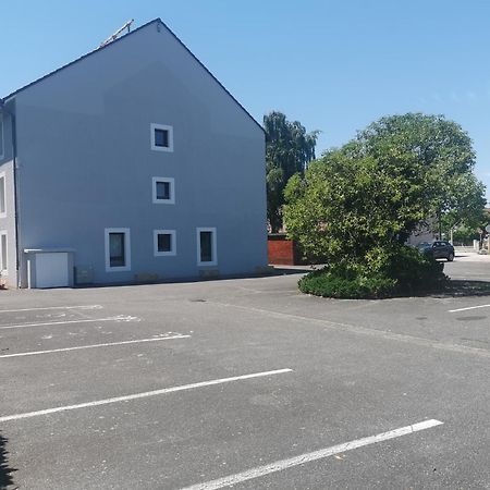 Brit Hotel Confort Pau Lons Екстер'єр фото