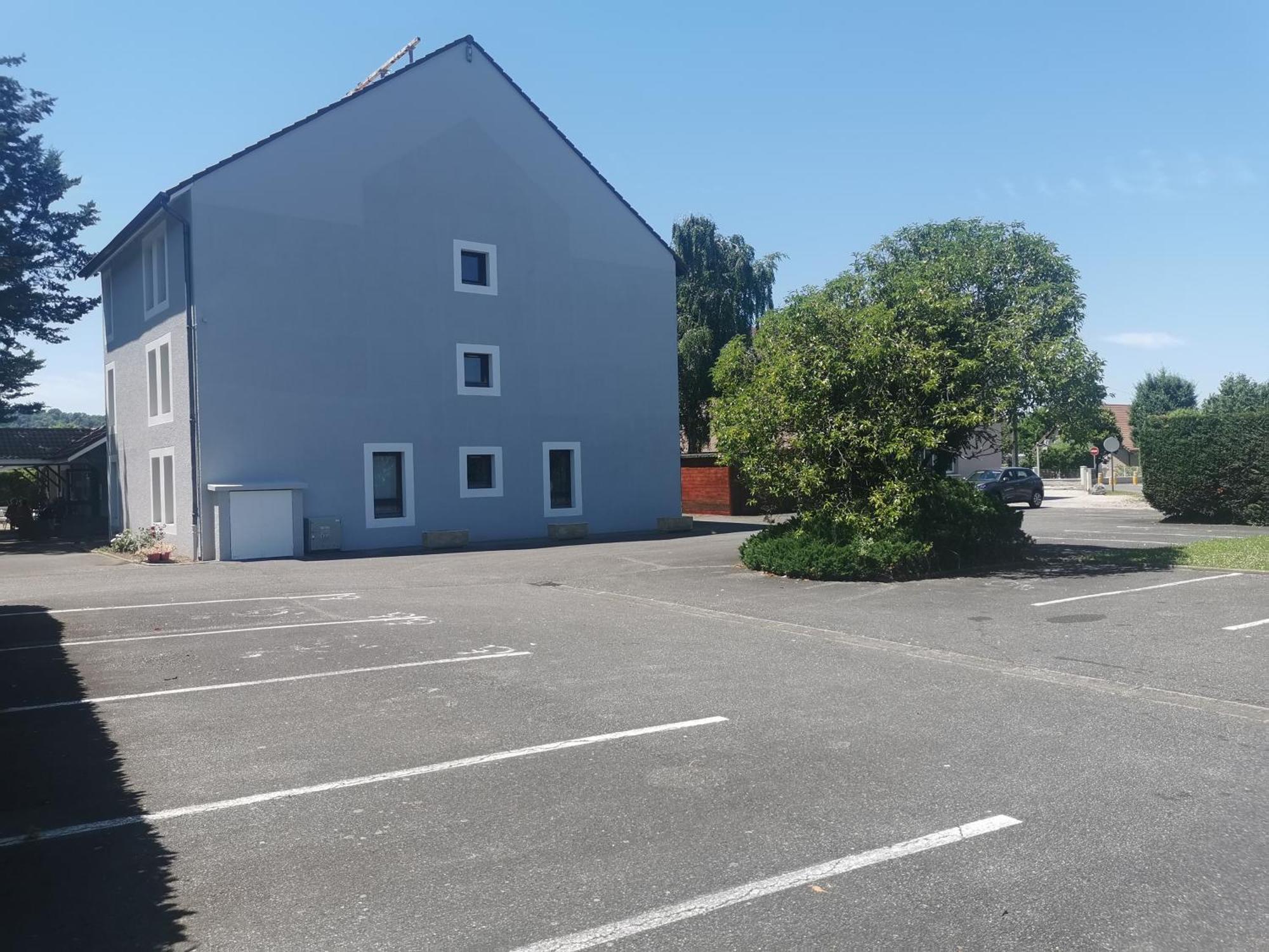 Brit Hotel Confort Pau Lons Екстер'єр фото