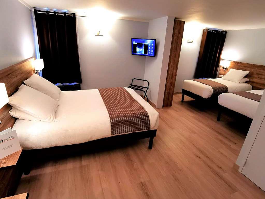 Brit Hotel Confort Pau Lons Номер фото