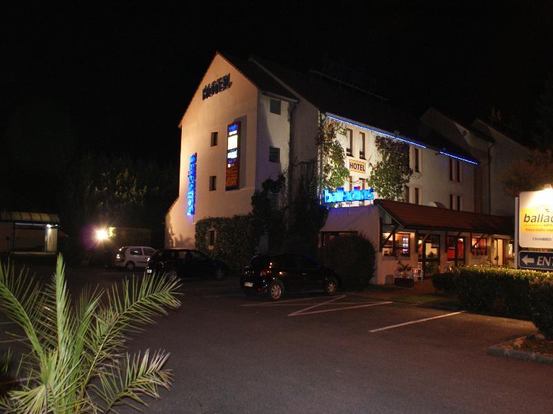 Brit Hotel Confort Pau Lons Екстер'єр фото